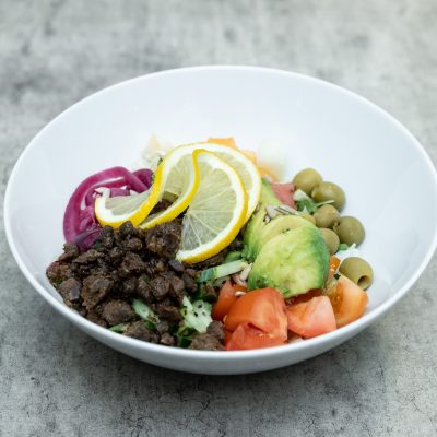 Premium salaatti: avokado ja paistettu härkis